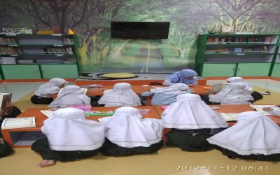 MENANAMKAN PEMBIASAAN PADA SISWA UNTUK MEMBENTUK KARAKTER YANG BAIK